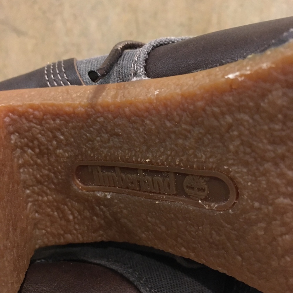 Timberland Brown and Gray Heeled Boots with Chunky Heel - Picture 4 of 5